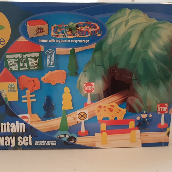 Mountain Railway Set 102 Wooden Pieces New in Original pack/TOYBOX by. Life Tree - Picture 10 of 12